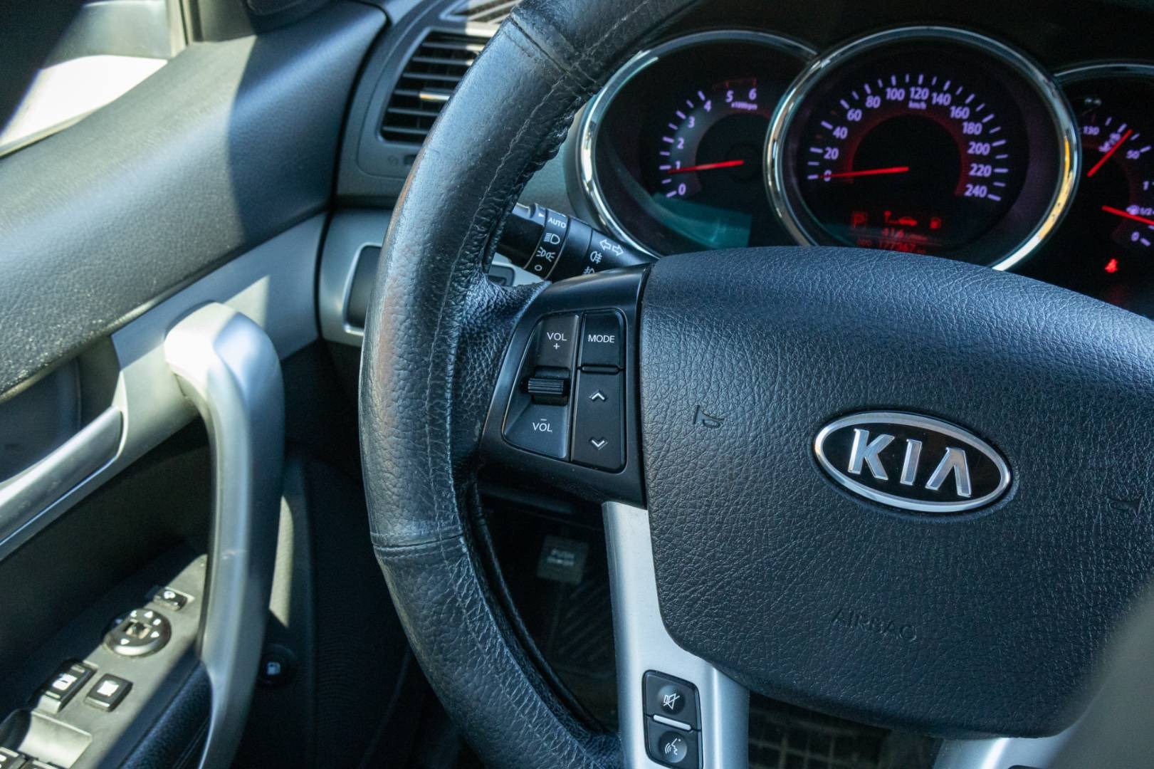 Kia Sorento 2.2 CRDi VGT 4WD EX A/T – Obrázok 16