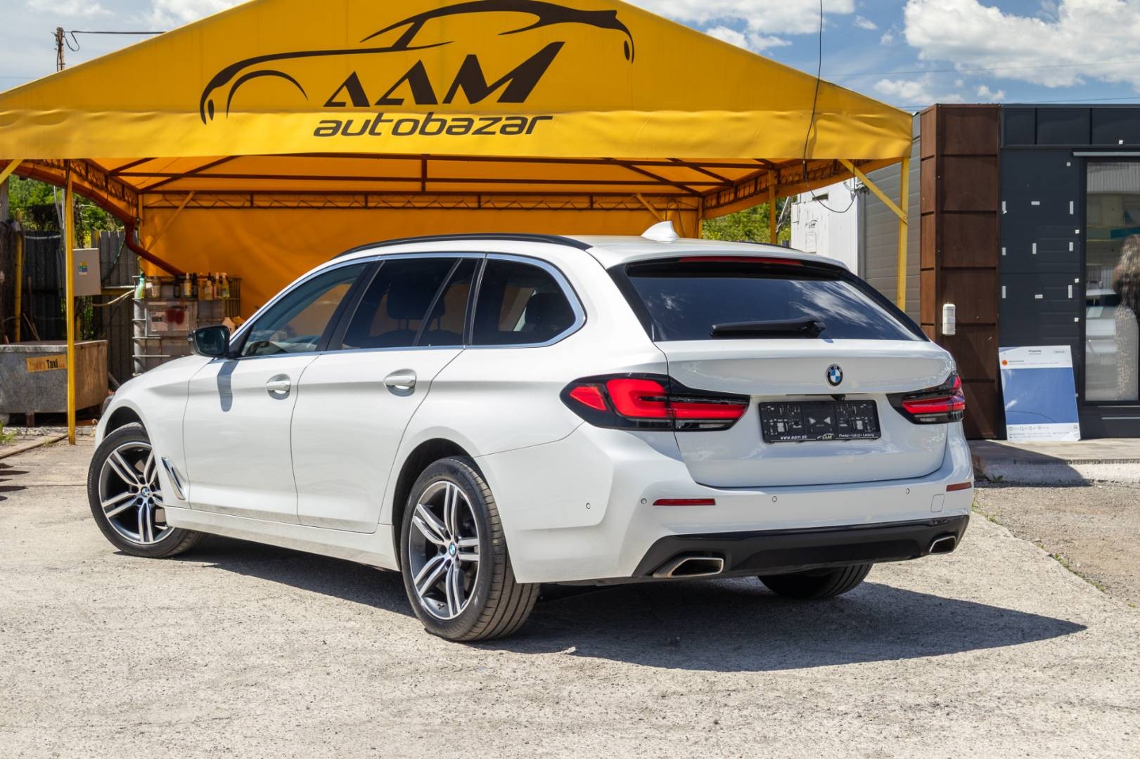 BMW Rad 5 Touring 520d mHEV A/T – Obrázok 4