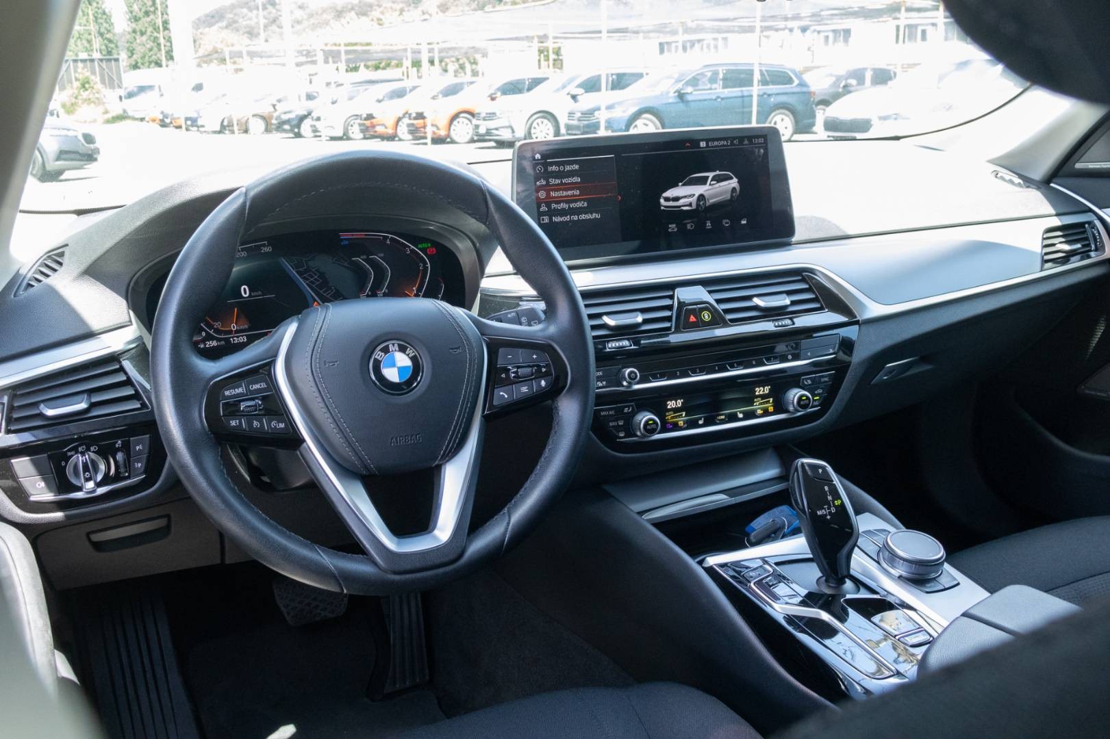 BMW Rad 5 Touring 520d mHEV A/T – Obrázok 13