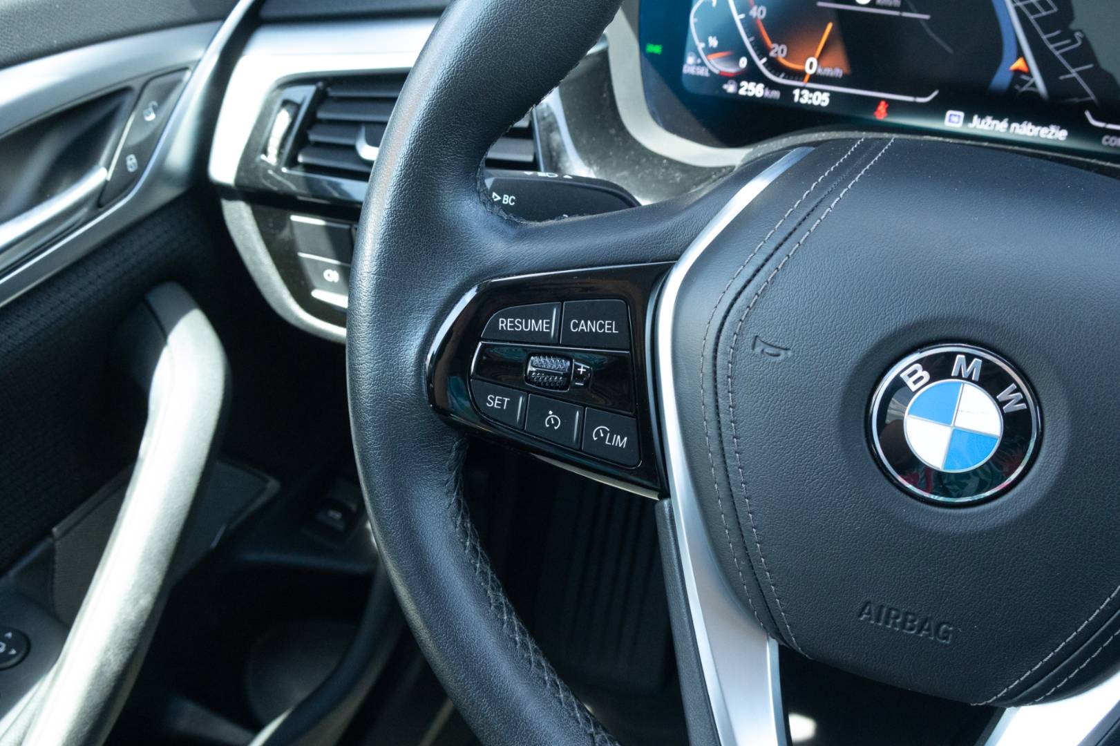 BMW Rad 5 Touring 520d mHEV A/T – Obrázok 15