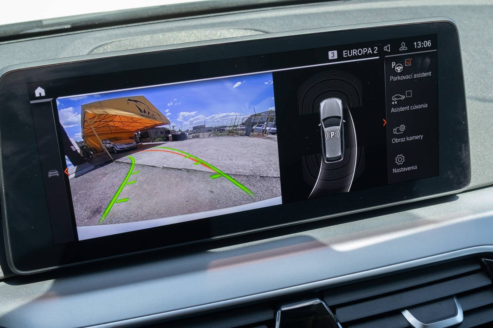 BMW Rad 5 Touring 520d mHEV A/T – Obrázok 19