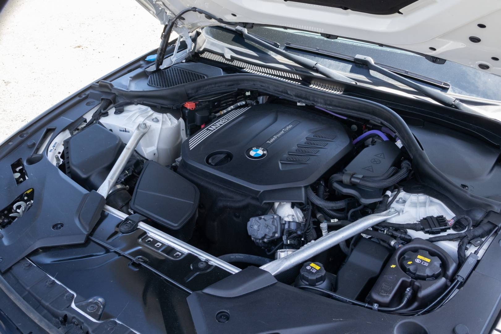 BMW Rad 5 Touring 520d mHEV A/T – Obrázok 33