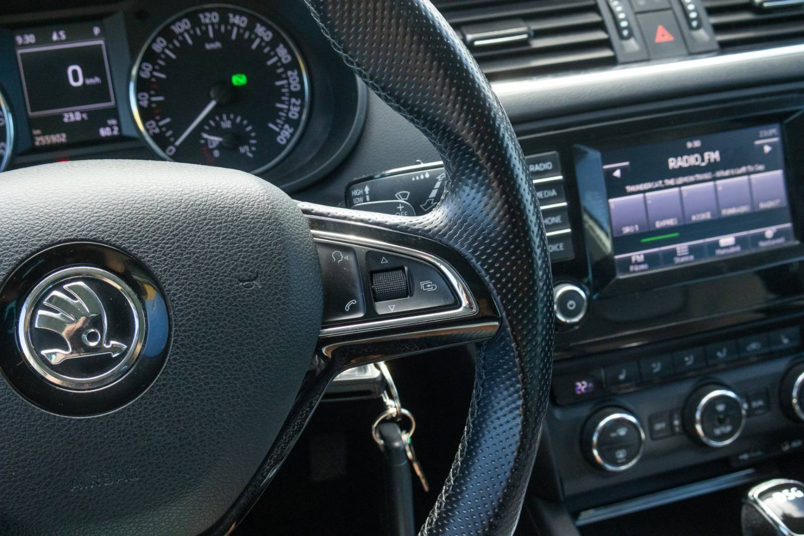 Škoda Octavia Combi 2.0 TDI Elegance/Style DSG – Obrázok 17