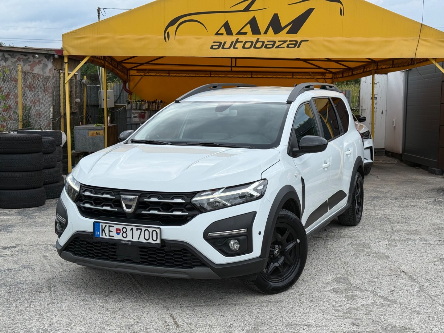 Dacia Jogger 1.0 TCe Comfort 7 MIEST / SK Pôvod / 1.Majiteľ