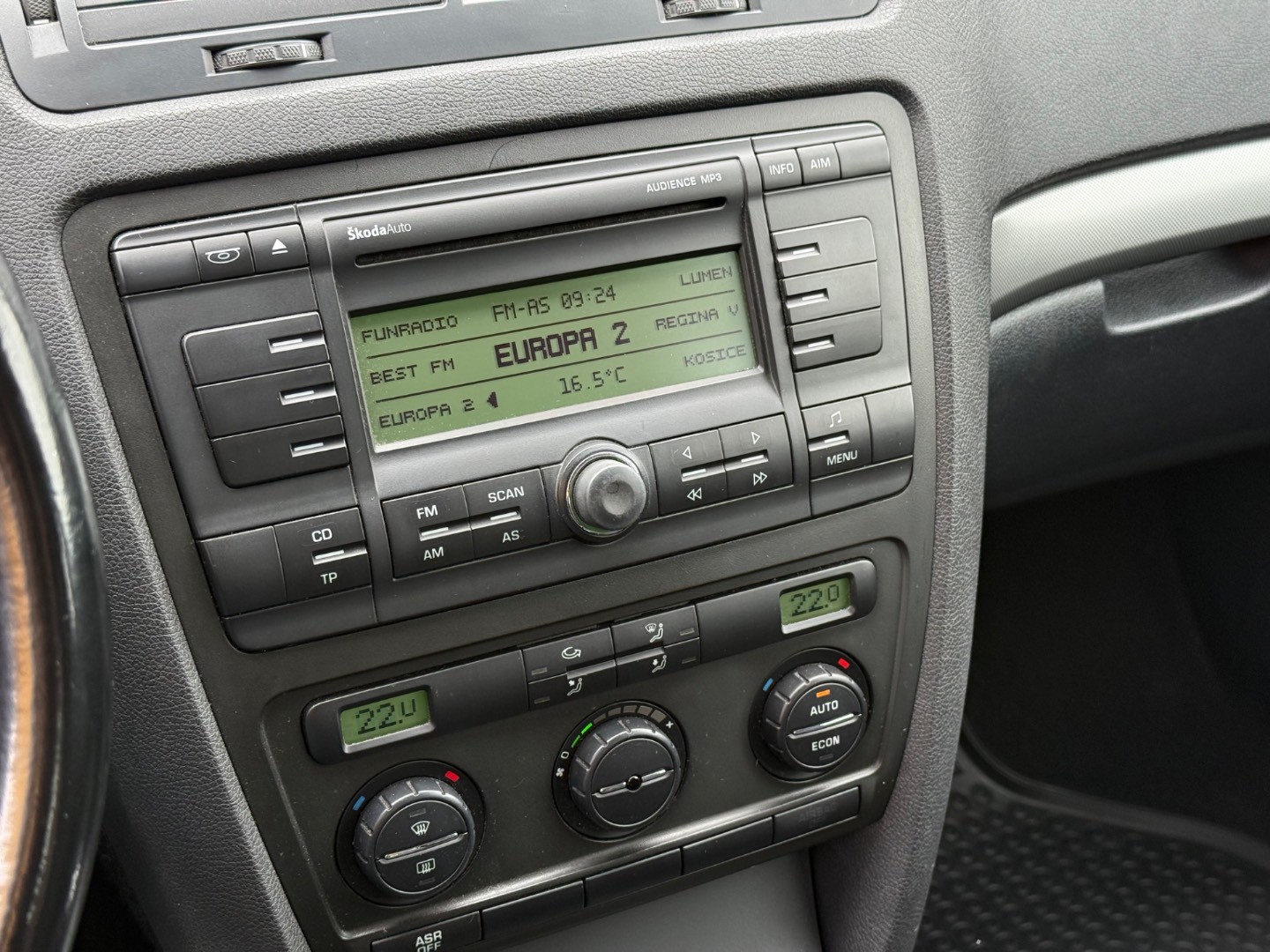 Škoda Octavia Combi 1.9 TDI Elegance – Obrázok 16