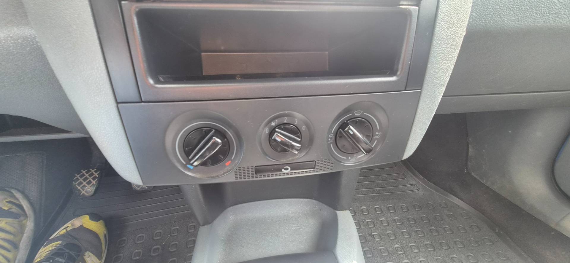 Škoda Fabia 1.2 HTP Classic – Obrázok 13