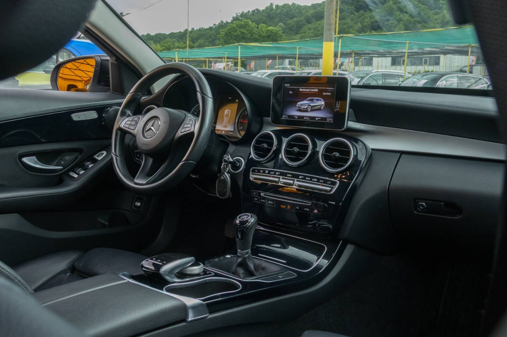 Mercedes-Benz C trieda Kombi 200 d – Obrázok 16