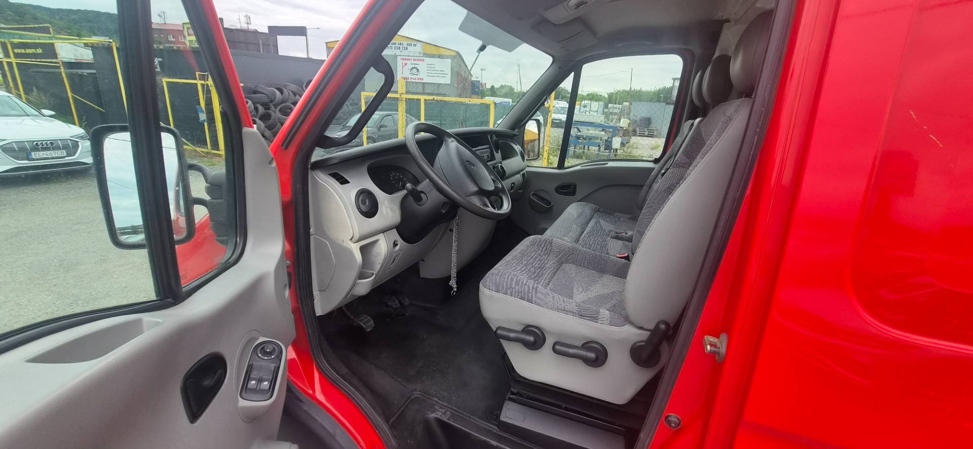 Renault Mascott 54 3.0 DCi L4H3 – Obrázok 8