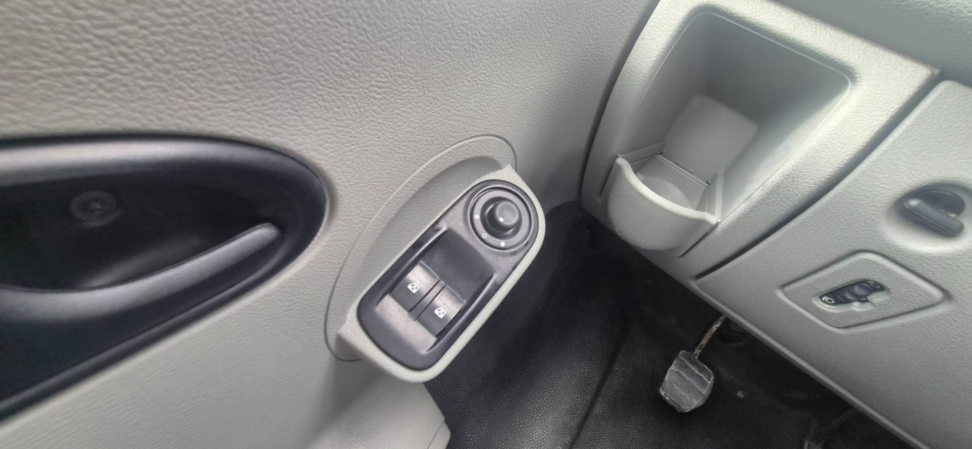Renault Mascott 54 3.0 DCi L4H3 – Obrázok 10