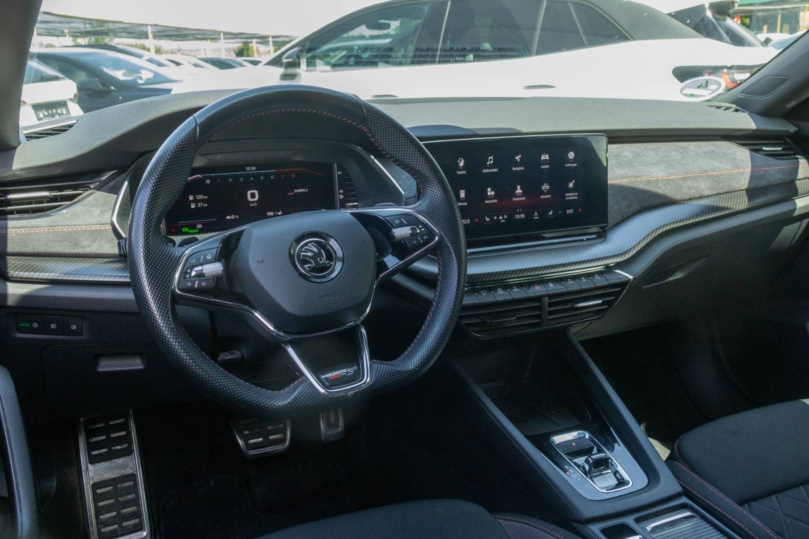 Škoda Octavia Combi 1.4 TSI iV PHEV RS DSG – Obrázok 15