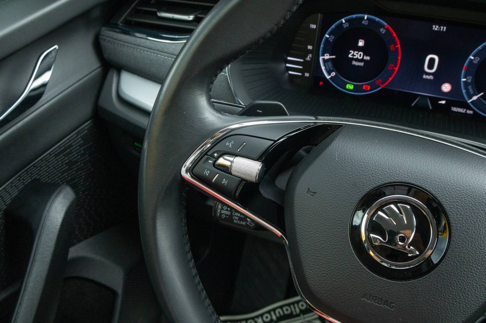 Škoda Octavia Combi 2.0 TDI SCR Style DSG – Obrázok 17