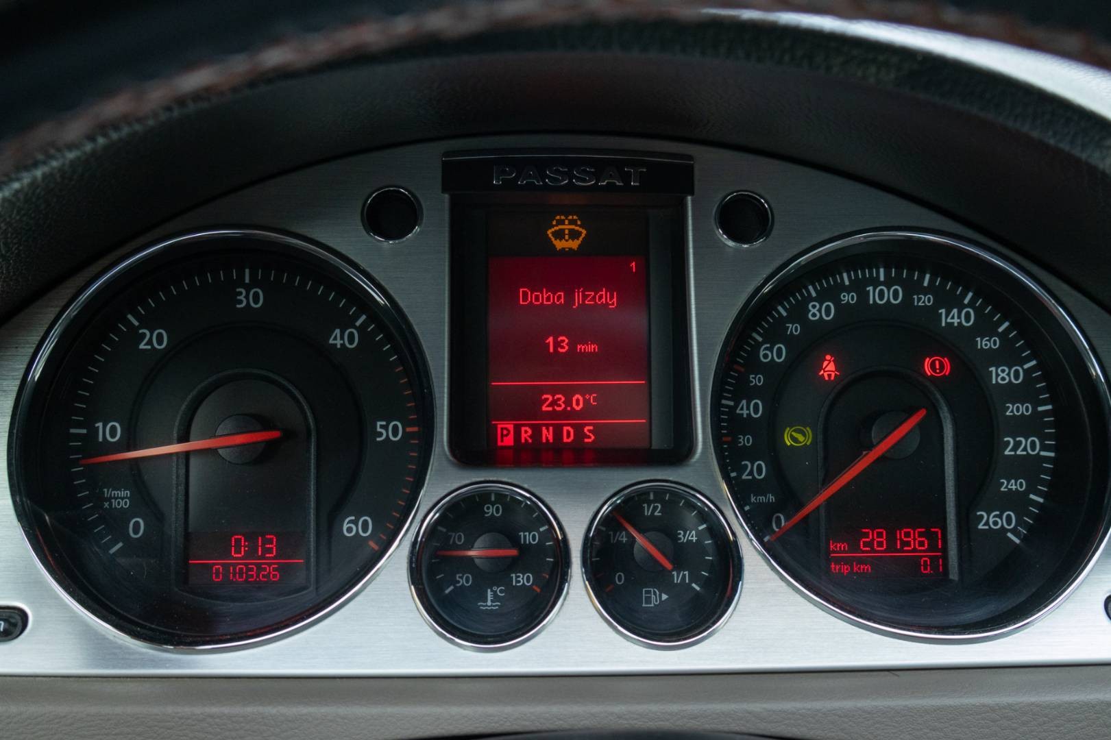 Volkswagen Passat Variant 2.0 TDI CR DSG Highline – Obrázok 17