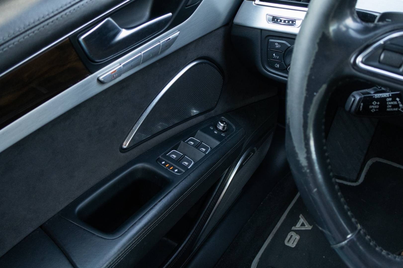 Audi A8 Long 4.2 TDI V8 tiptronic – Obrázok 16