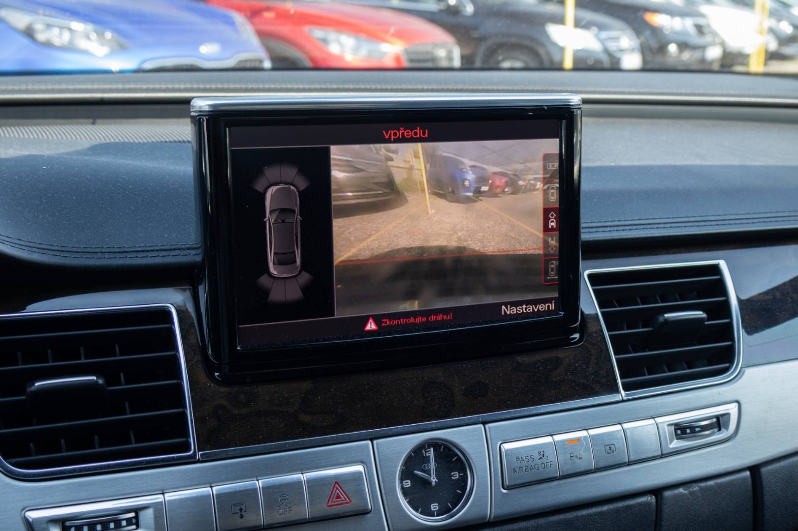 Audi A8 Long 4.2 TDI V8 tiptronic – Obrázok 21