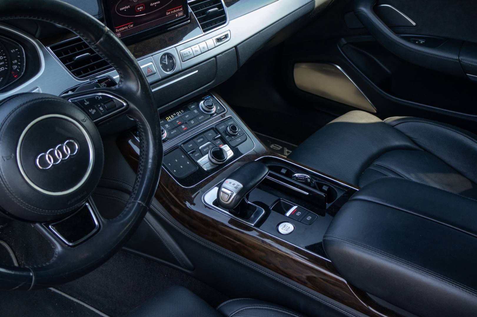 Audi A8 Long 4.2 TDI V8 tiptronic – Obrázok 26