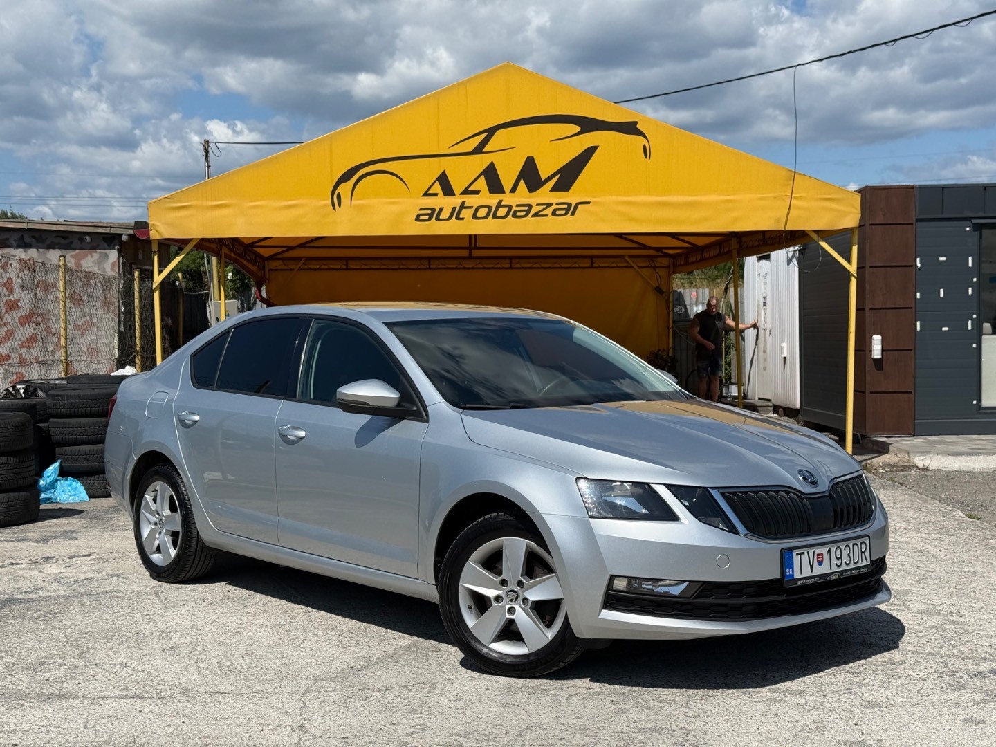 Škoda Octavia 1.5 TSI Ambition / 1.Majiteľ / NEBÚRANÉ / SK Pôvod – Obrázok 3