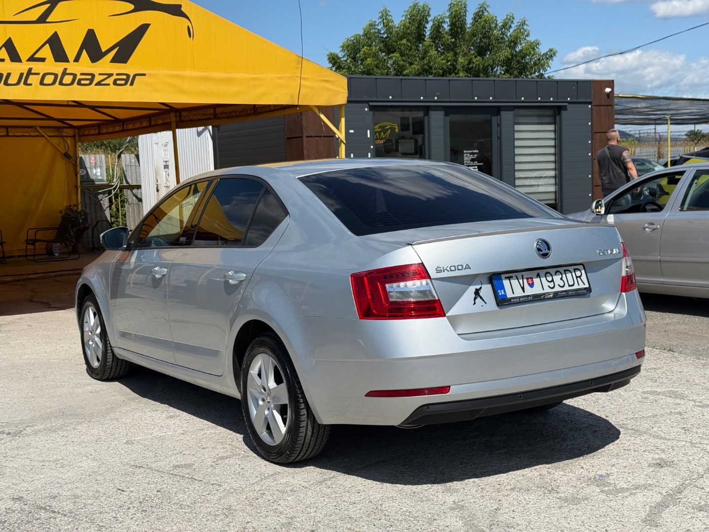 Škoda Octavia 1.5 TSI Ambition / 1.Majiteľ / NEBÚRANÉ / SK Pôvod – Obrázok 6