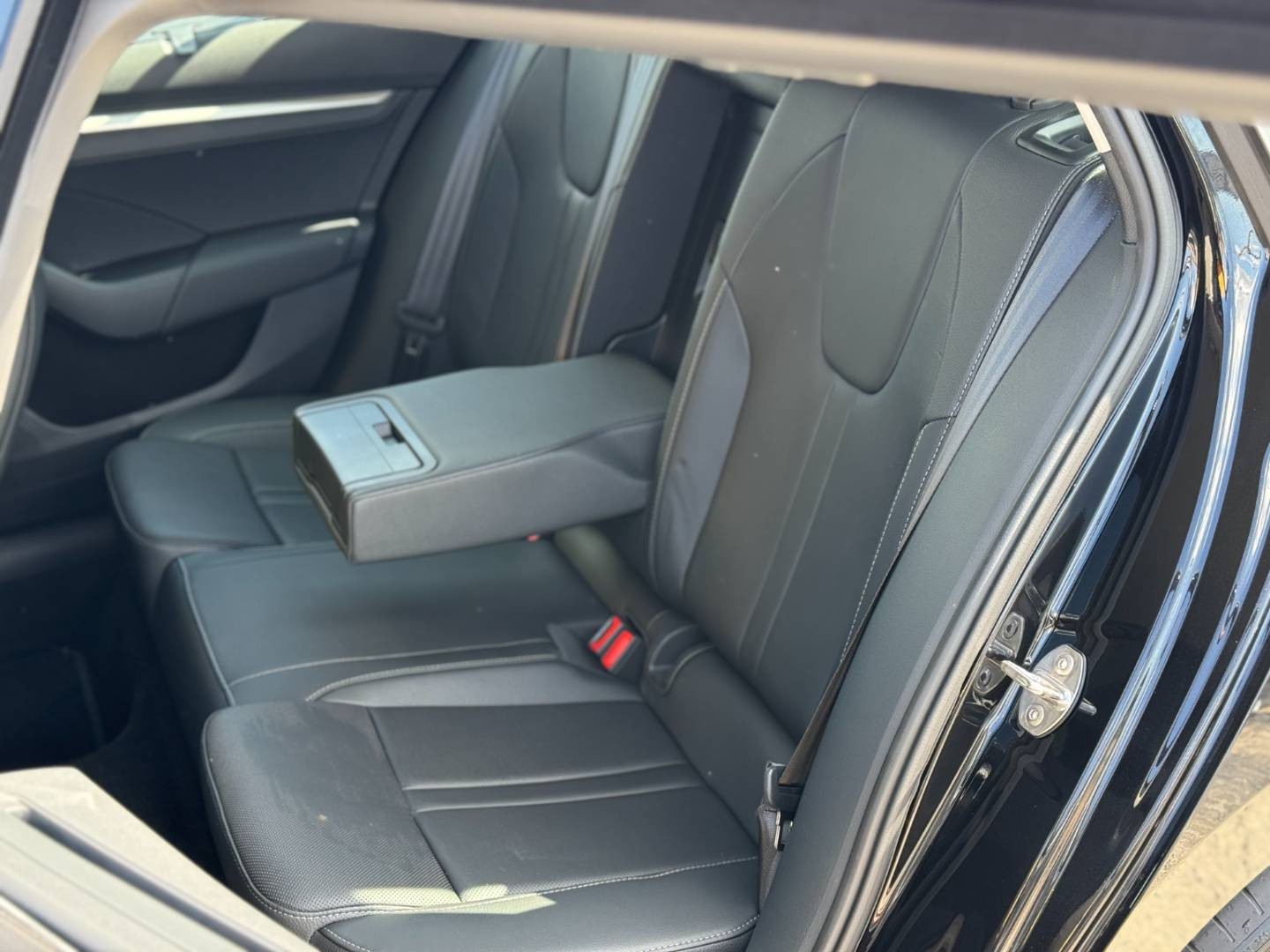 Škoda Octavia Combi 2.0 TDI DSG Selection+ / NEBÚRANÉ / Po servise – Obrázok 12
