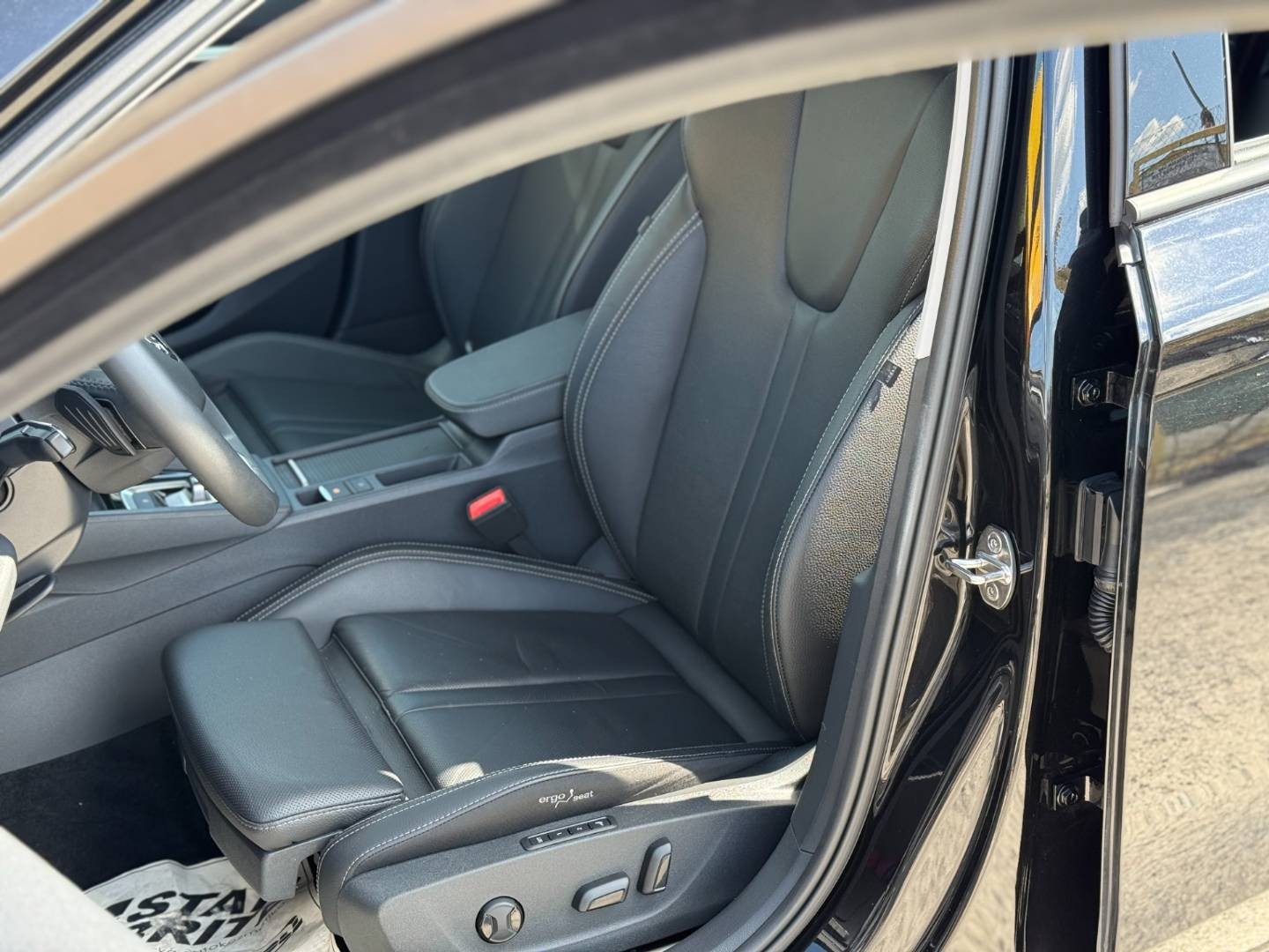 Škoda Octavia Combi 2.0 TDI DSG Selection+ / NEBÚRANÉ / Po servise – Obrázok 13