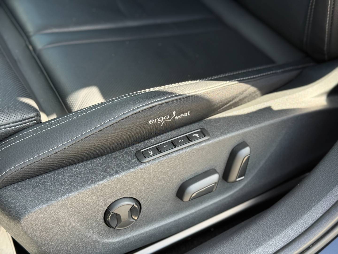 Škoda Octavia Combi 2.0 TDI DSG Selection+ / NEBÚRANÉ / Po servise – Obrázok 14