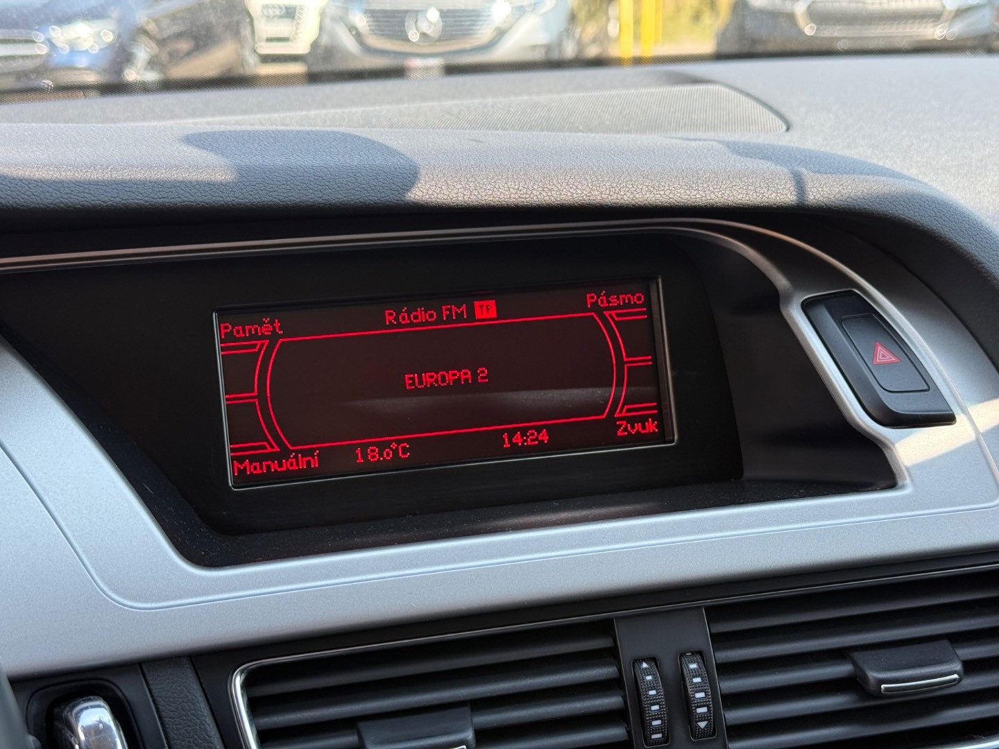 Audi A4 Avant 2.0 TDI multitronic – Obrázok 12