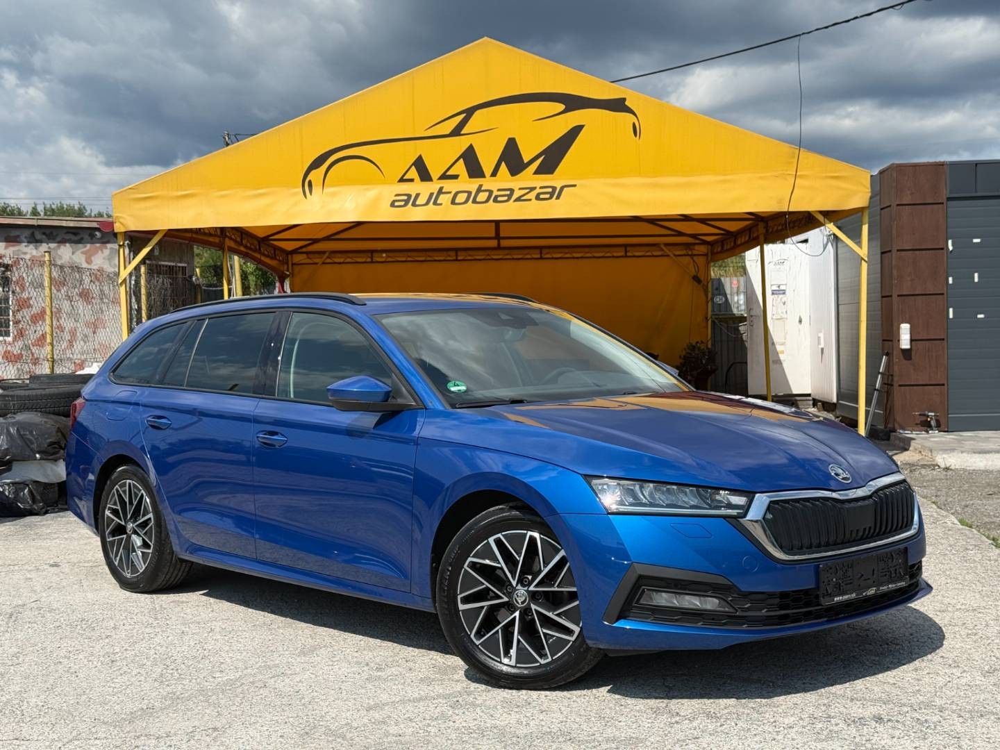 Škoda Octavia Combi 2.0 TDI SCR DSG Ambition - NEBÚRANÉ – Obrázok 3
