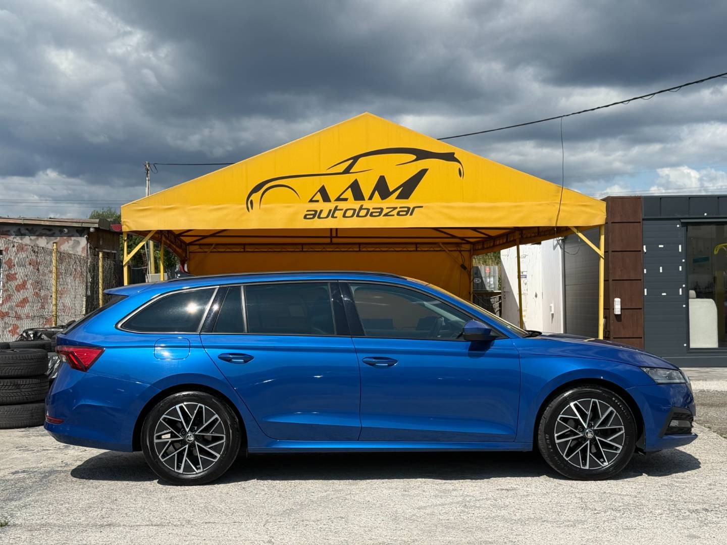 Škoda Octavia Combi 2.0 TDI SCR DSG Ambition - NEBÚRANÉ – Obrázok 4