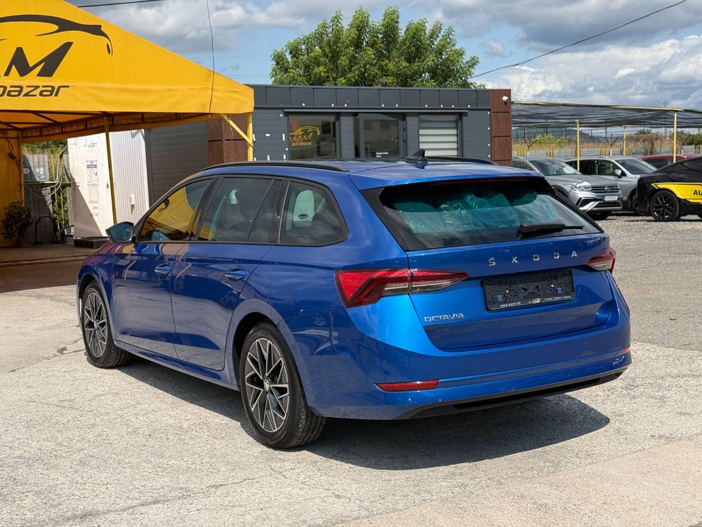 Škoda Octavia Combi 2.0 TDI SCR DSG Ambition - NEBÚRANÉ – Obrázok 6