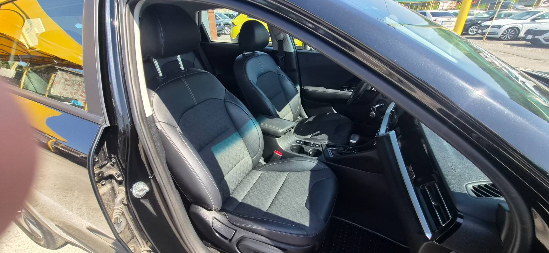 Kia Niro 1.6 GDi Hybrid Platinum A/T – Obrázok 7