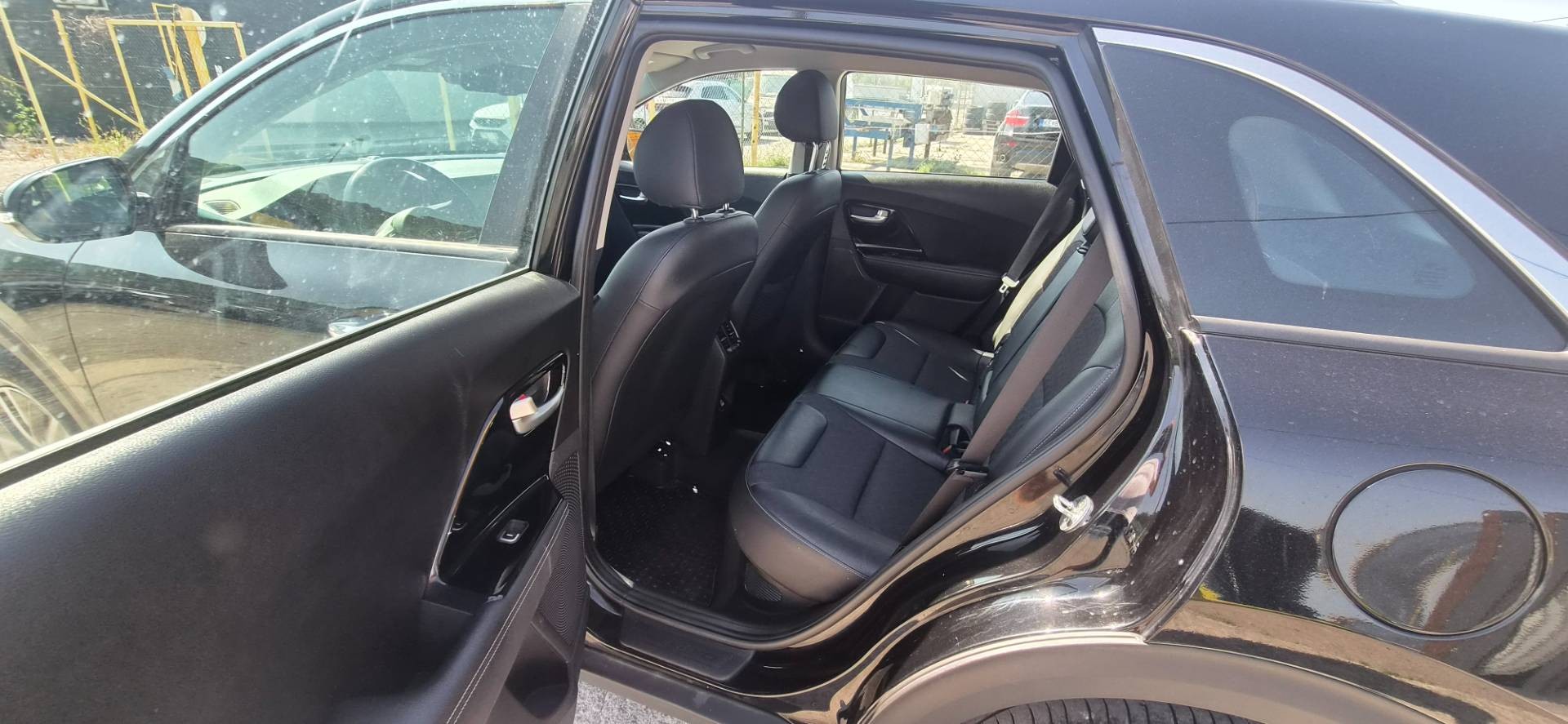 Kia Niro 1.6 GDi Hybrid Platinum A/T – Obrázok 8