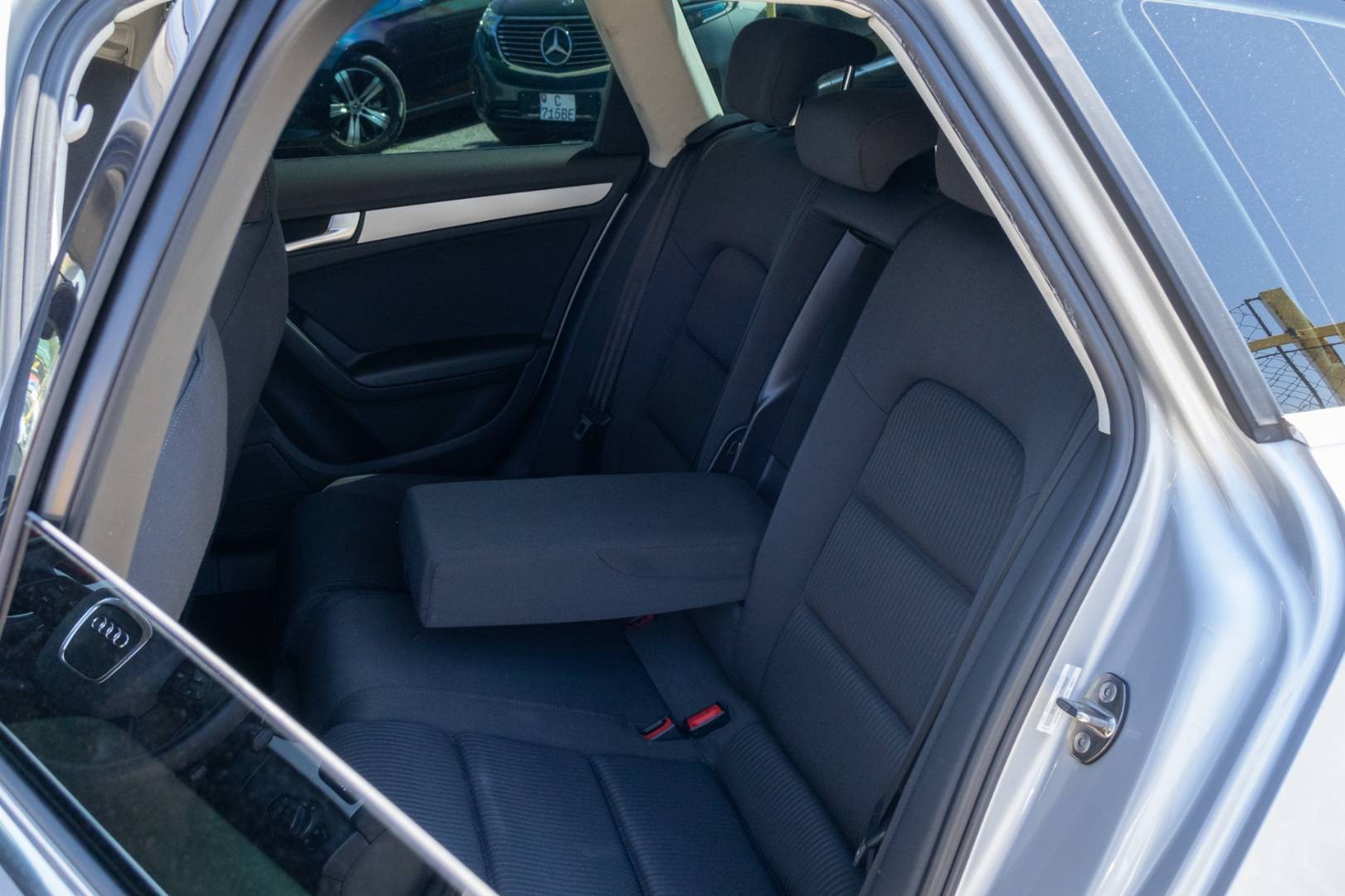 Audi A4 Avant 2.0 TDI multitronic – Obrázok 10