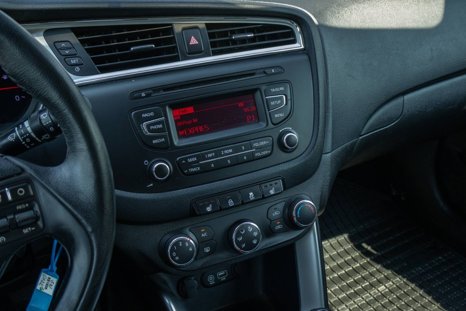 Kia Cee´d SW 1.6 GDi X.Edition – Obrázok 18