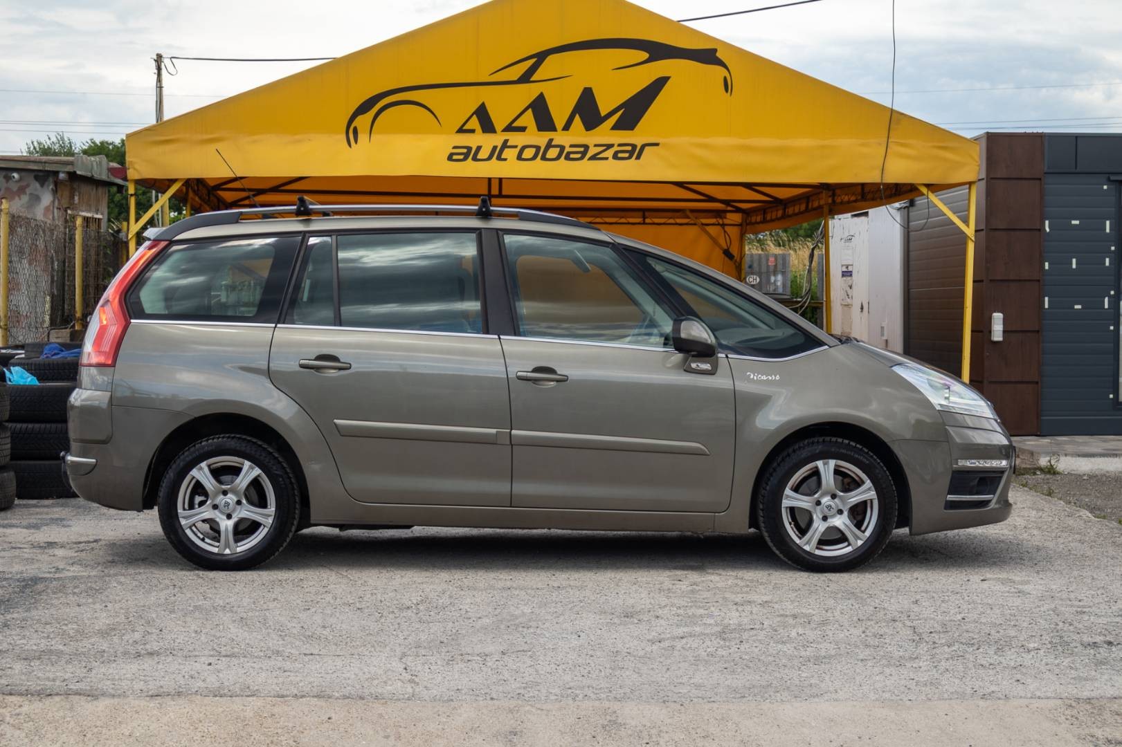 Citroën C4 Picasso 2.0 HDI 150k 7 Miest / SK Pôvod / 2.Majiteľ – Obrázok 4