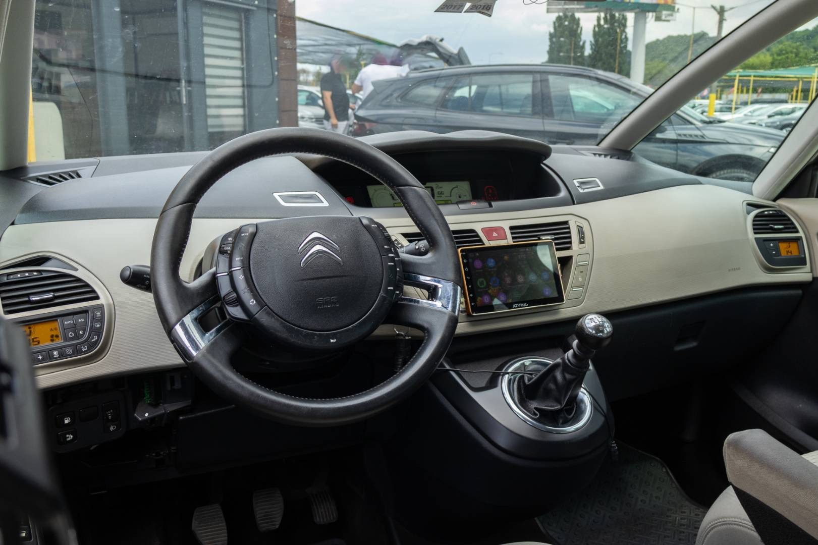 Citroën C4 Picasso 2.0 HDI 150k 7 Miest / SK Pôvod / 2.Majiteľ – Obrázok 15