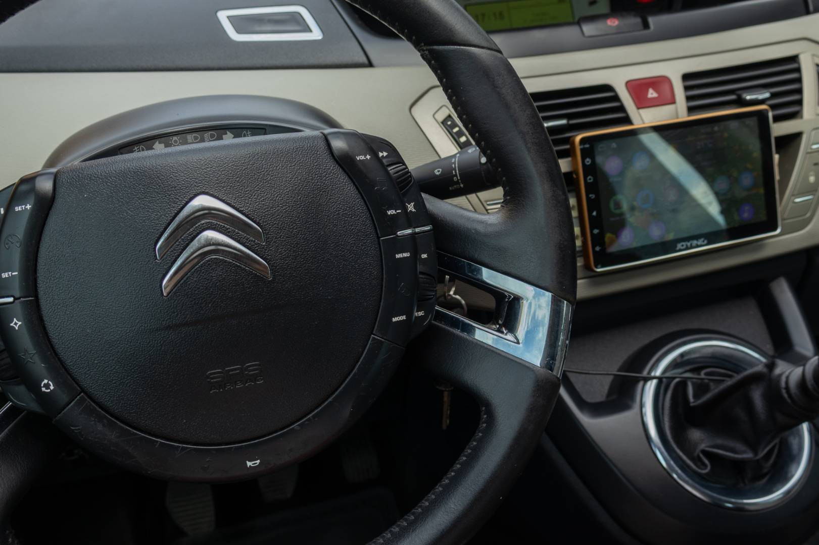 Citroën C4 Picasso 2.0 HDI 150k 7 Miest / SK Pôvod / 2.Majiteľ – Obrázok 17