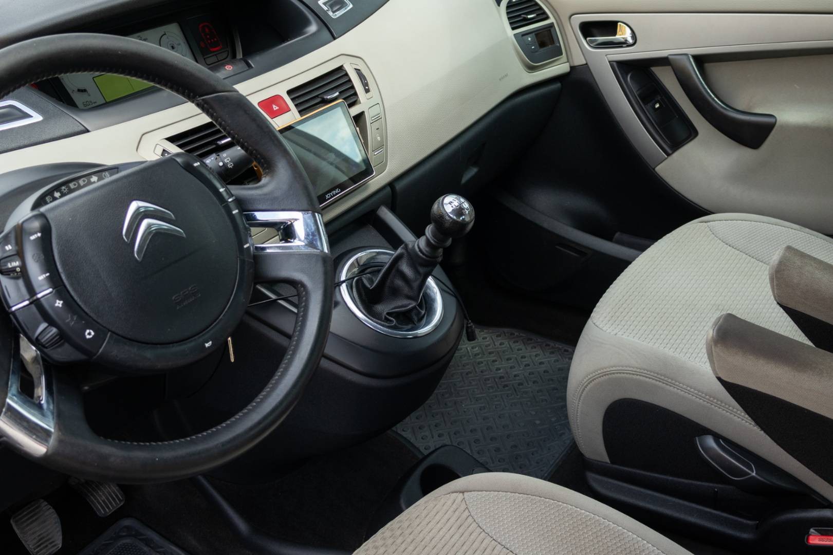 Citroën C4 Picasso 2.0 HDI 150k 7 Miest / SK Pôvod / 2.Majiteľ – Obrázok 20