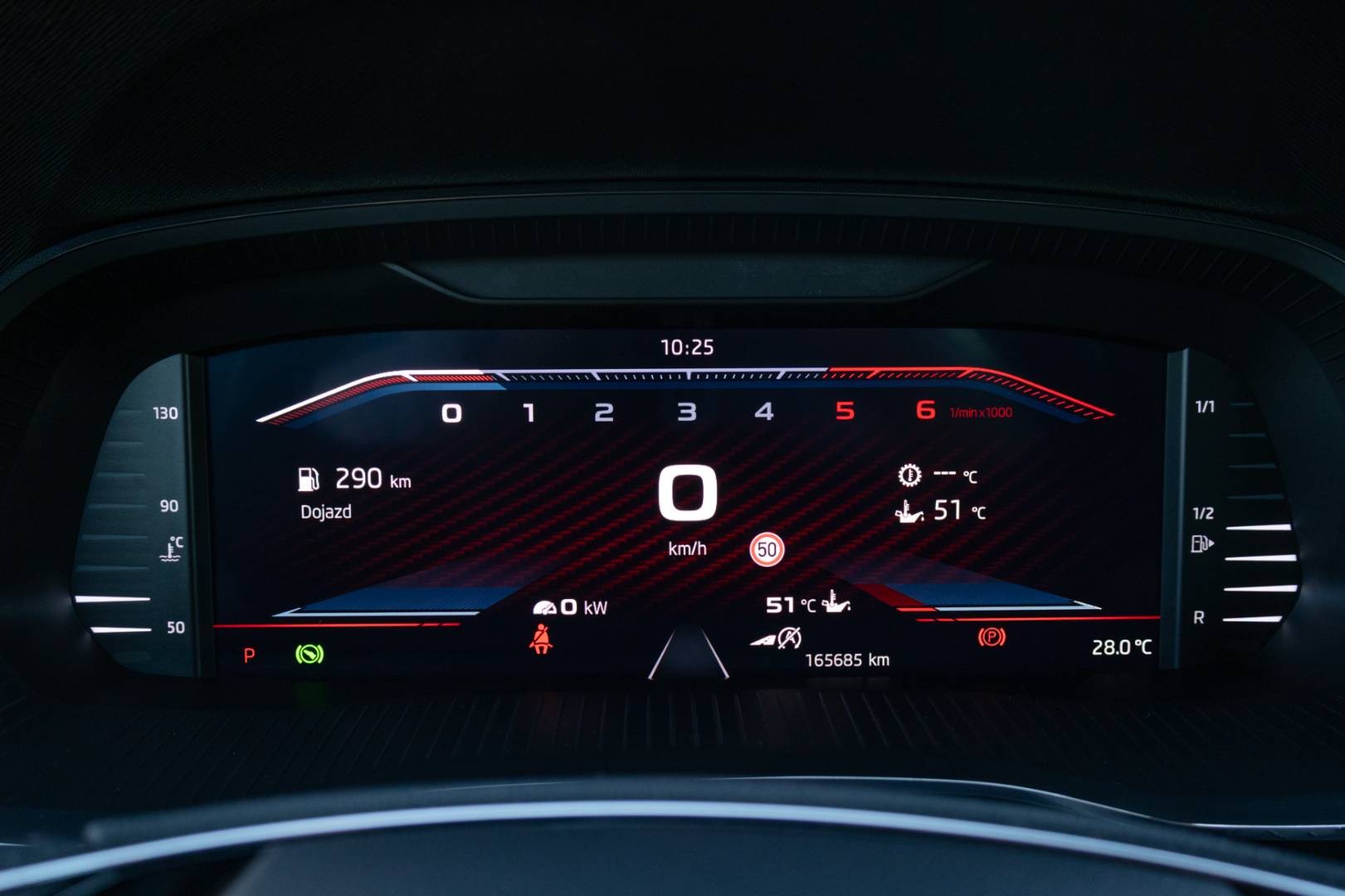 Škoda Octavia Combi 2.0 TDI RS DSG -NEBÚRANÉ – Obrázok 17