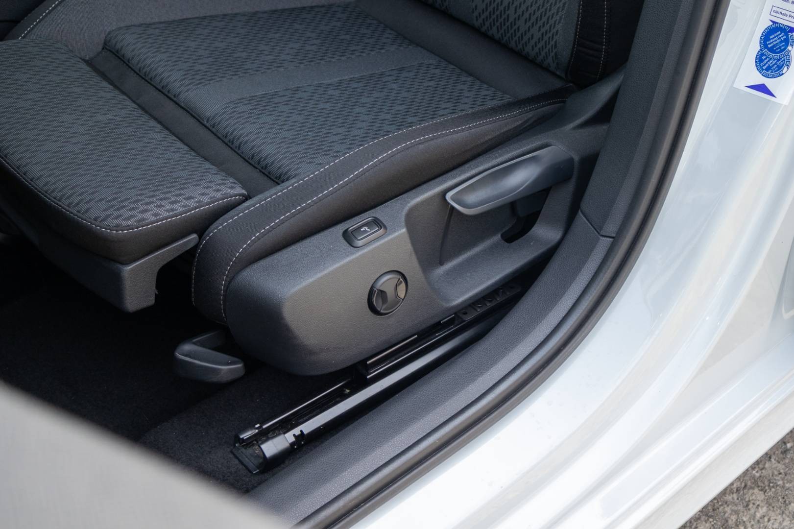 Škoda Octavia Combi 2.0 TDI SCR CLEVER DSG – Obrázok 13