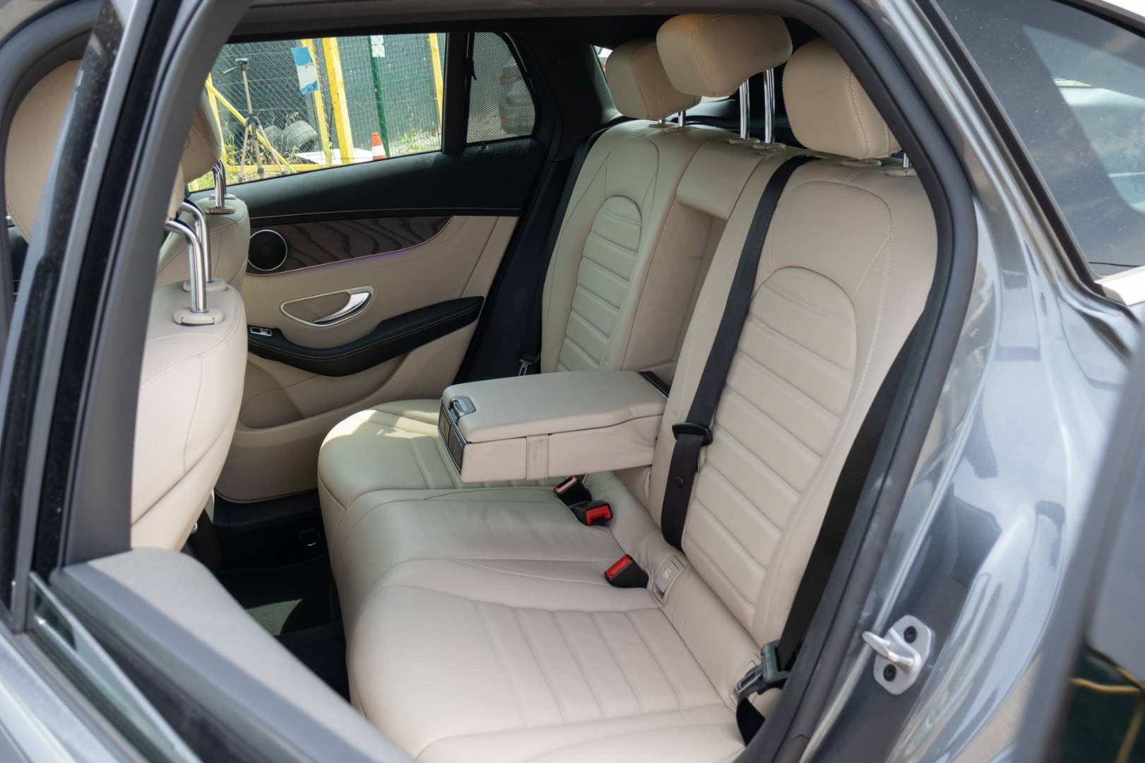Mercedes-Benz EQC 400 4MATIC – Obrázok 12