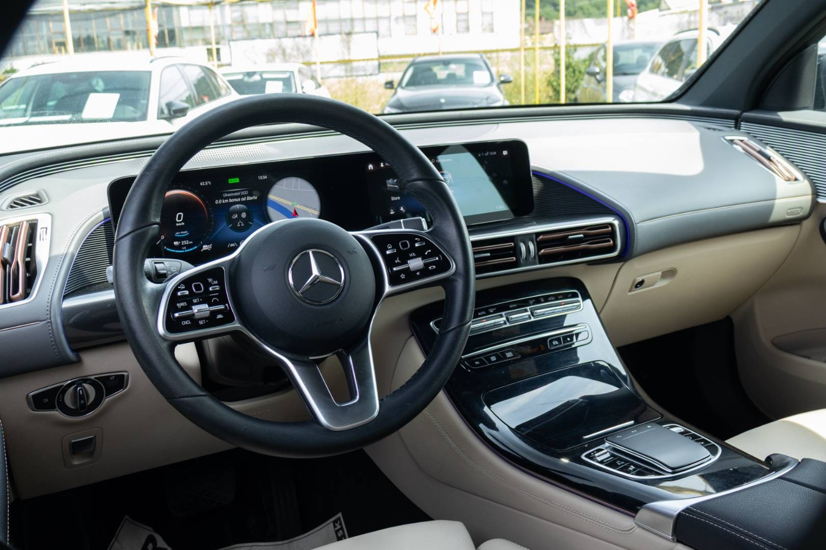 Mercedes-Benz EQC 400 4MATIC – Obrázok 16