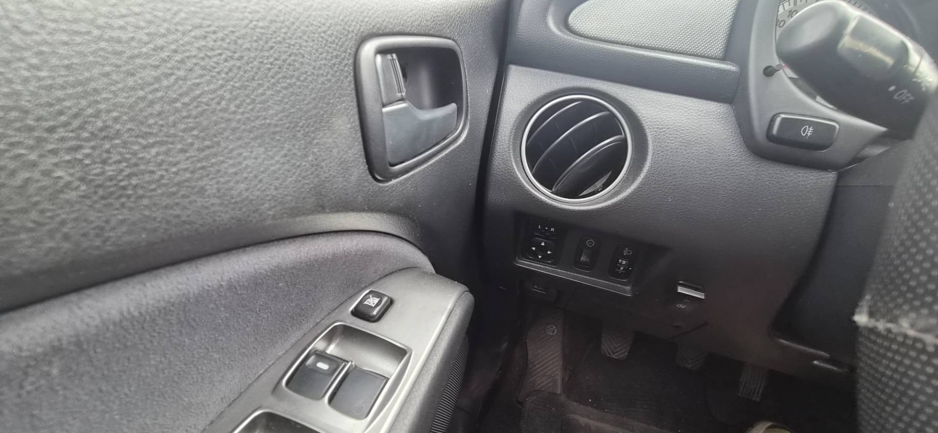 Mitsubishi Outlander 2.0 Benzín-LPG Nové STK+EK – Obrázok 11