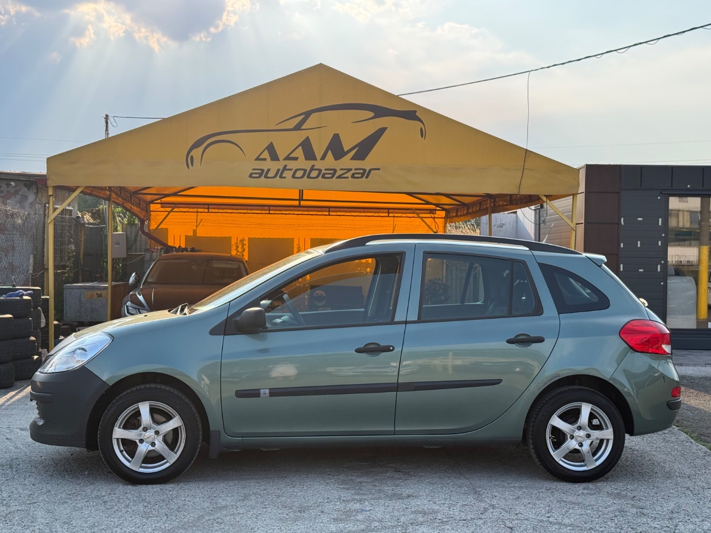 Renault Clio Grandtour 1.2 16V Authentique – Obrázok 5