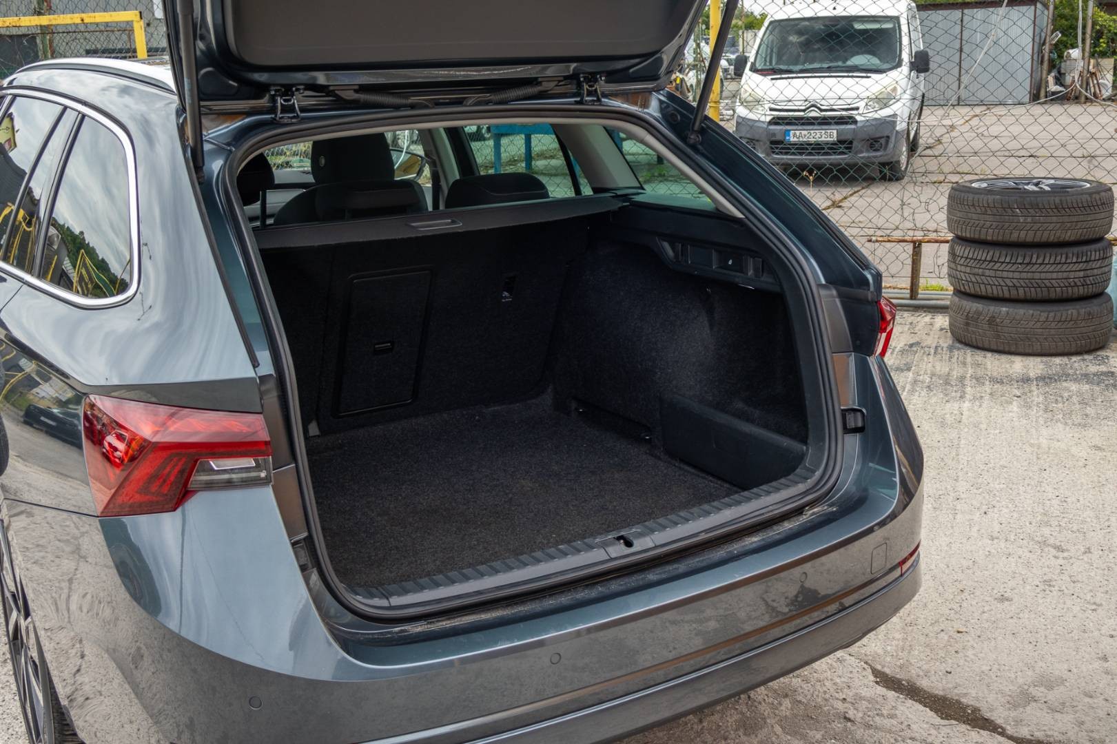 Škoda Octavia Combi 2.0 TDI SCR Style DSG – Obrázok 9