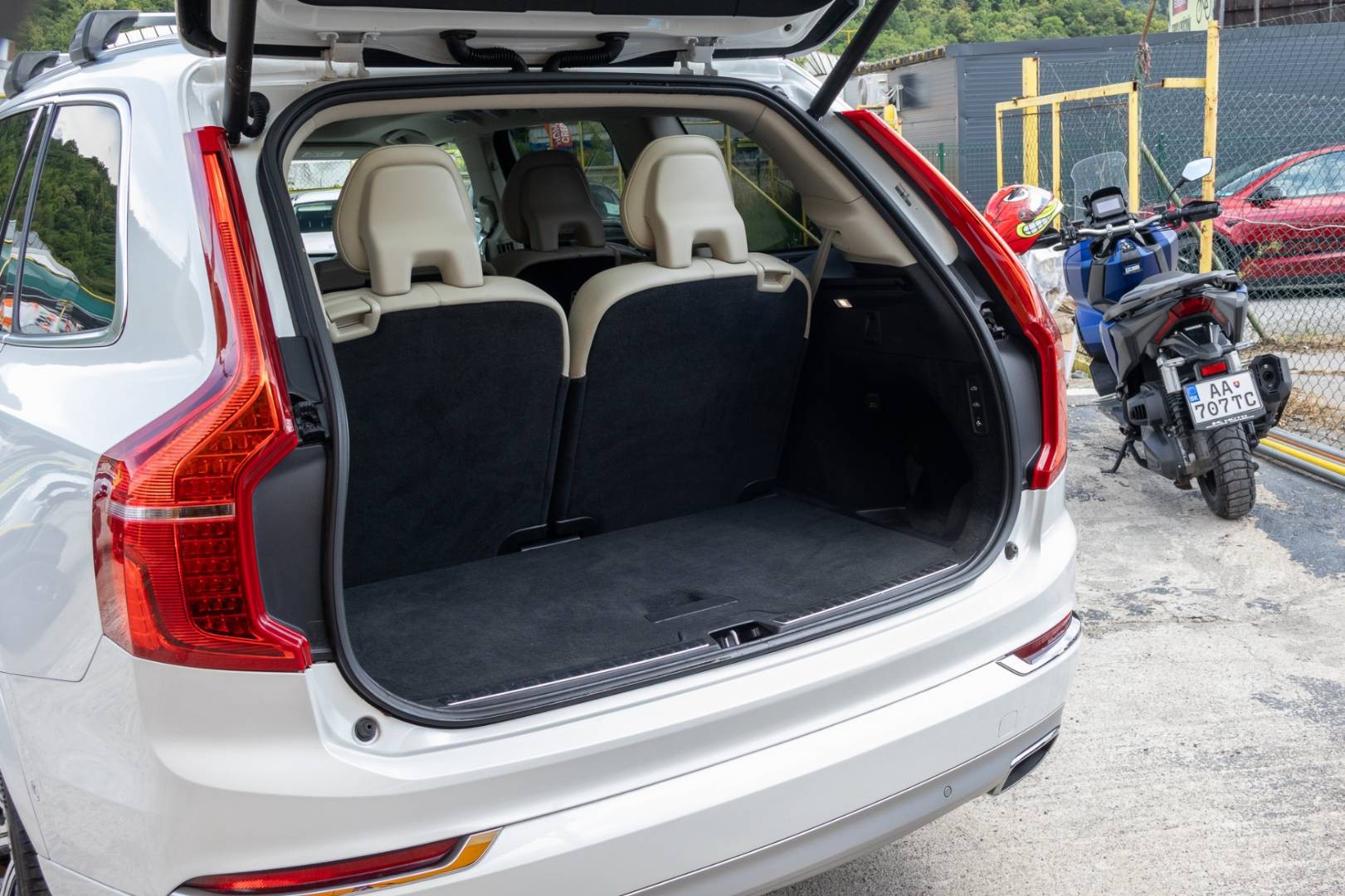 Volvo XC90 II T6 AWD Geartronic 7 MIEST – Obrázok 11