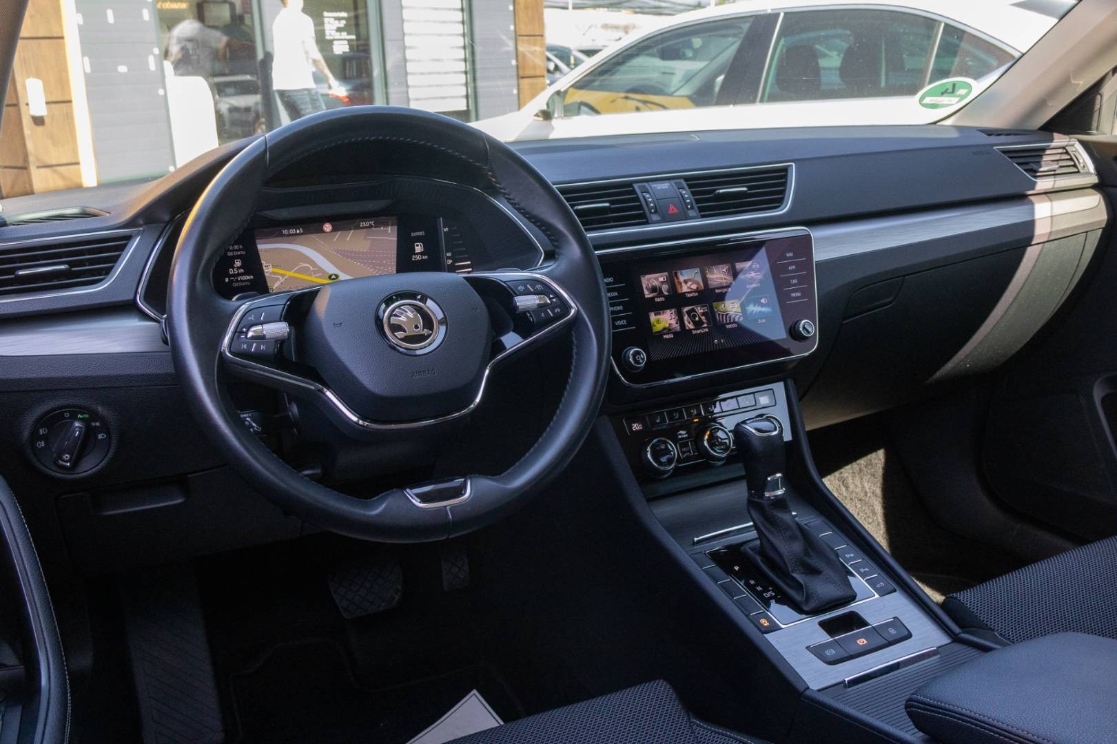 Škoda Superb Combi 2.0 TDI SCR Style DSG – Obrázok 14