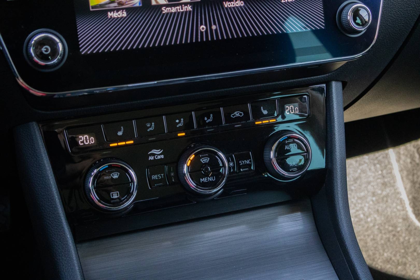 Škoda Superb Combi 2.0 TDI SCR Style DSG – Obrázok 25
