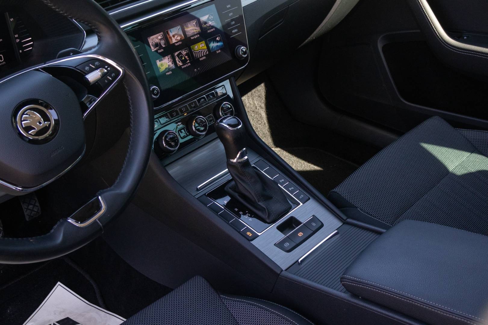 Škoda Superb Combi 2.0 TDI SCR Style DSG – Obrázok 26