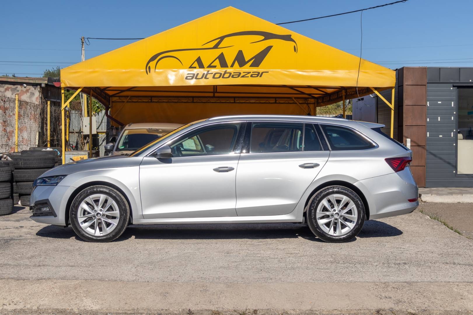 Škoda Octavia Combi 2.0 TDI SCR DSG Style -NEBÚRANÉ – Obrázok 5