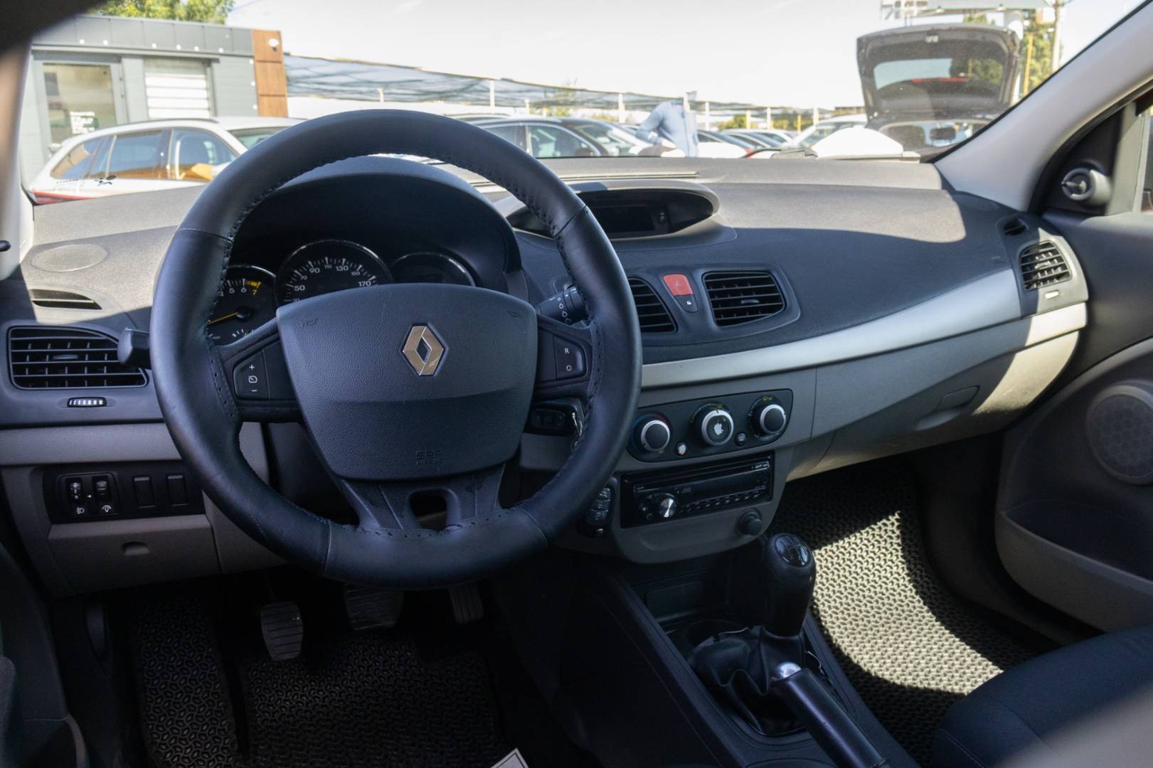 Renault Mégane 1.6 16V Dynamique – Obrázok 13