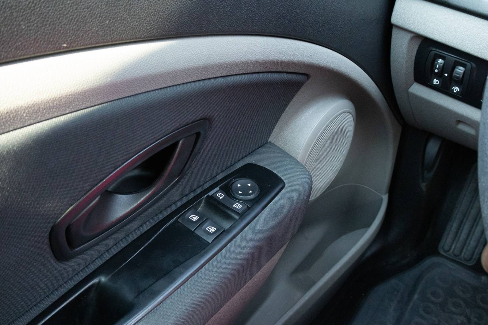 Renault Mégane 1.6 16V Expression – Obrázok 12